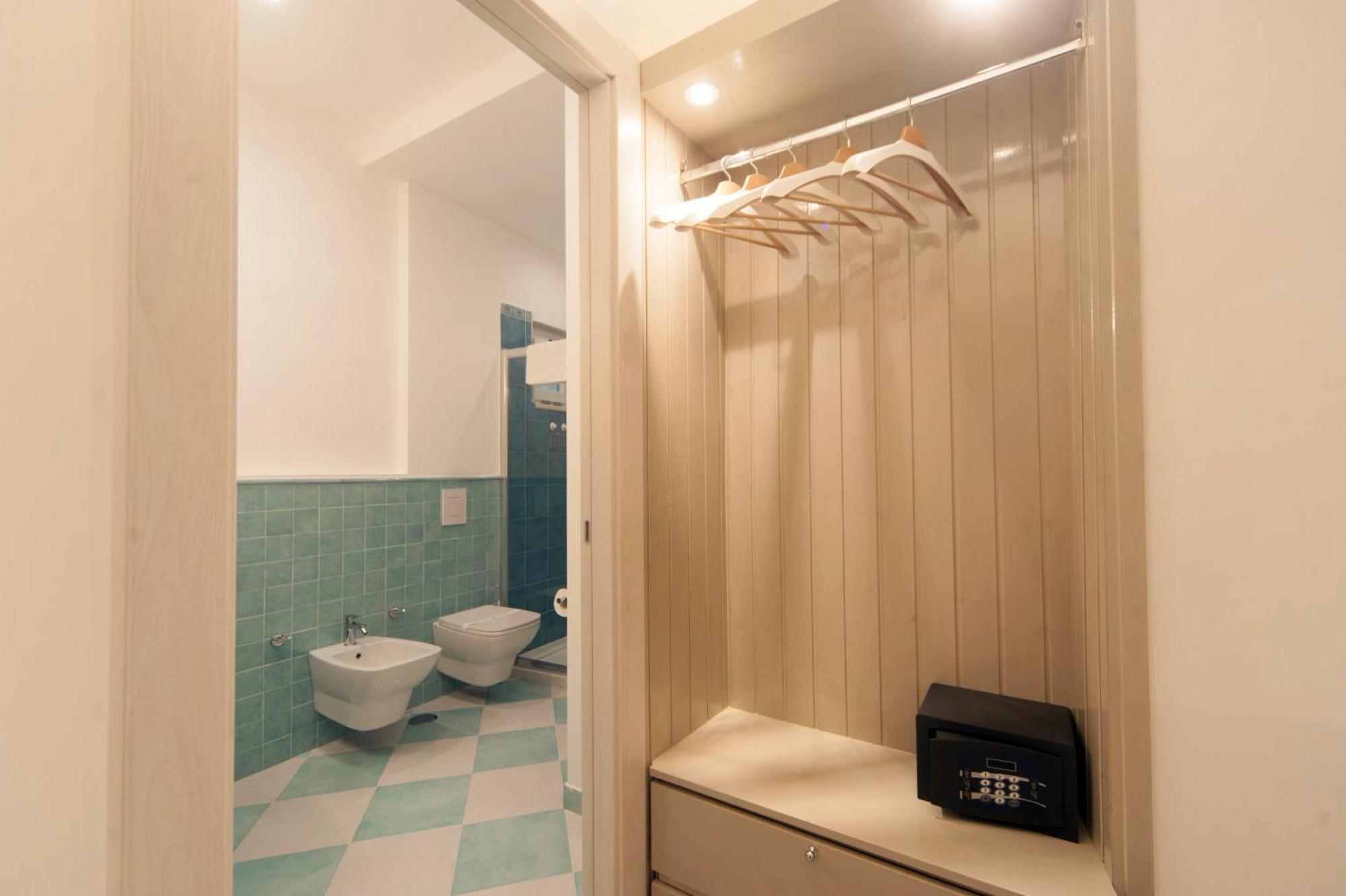 La Cattedrale Dai Tetti Bed and Breakfast Trani Εξωτερικό φωτογραφία