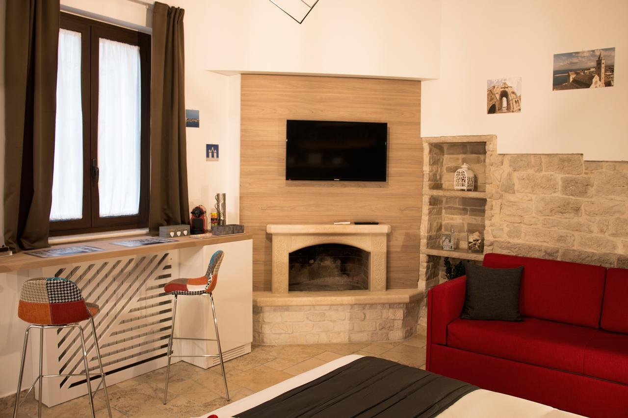 La Cattedrale Dai Tetti Bed and Breakfast Trani Εξωτερικό φωτογραφία